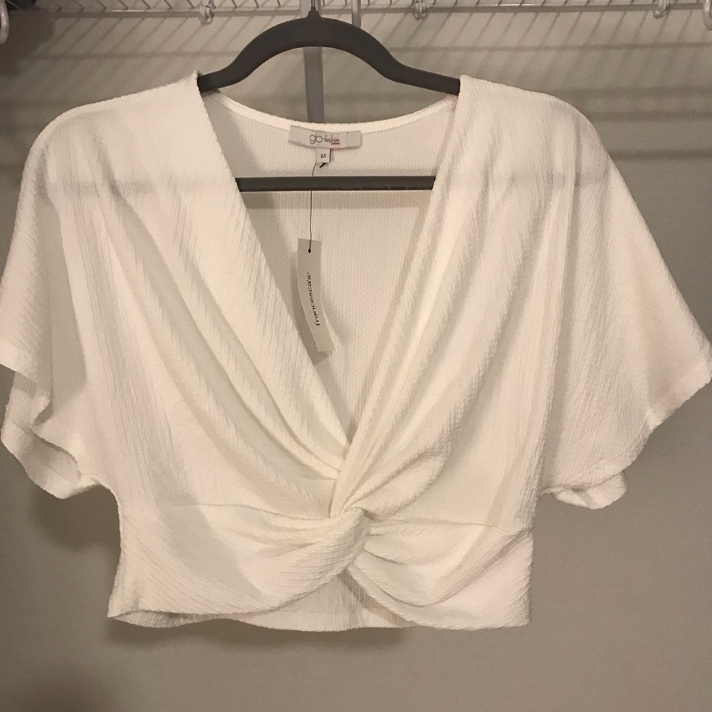 New Cropped Short Sleeve Twist Front Top relaxed fit